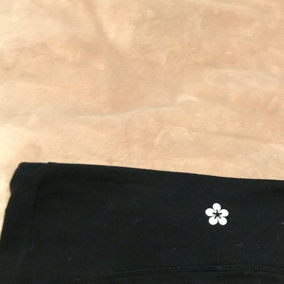🌟 TUFF ATHLETICS Yoga Leggings - Picture 4 of 4